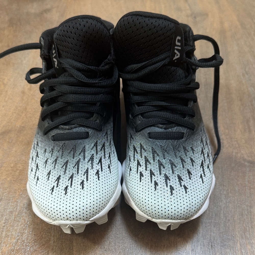 Under Armour Black and Gray Kids football cleats